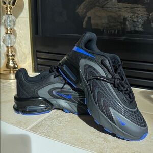 Nike Air Max Fire men’s size 8